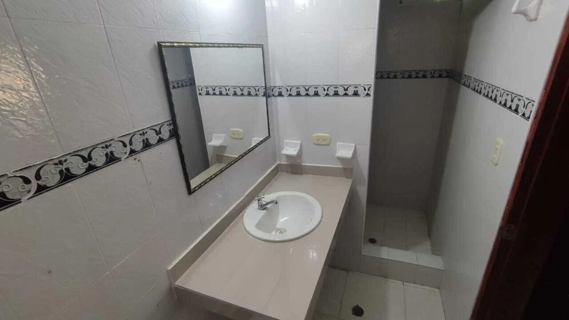 Hotel Fundacooedumag Rodadero Santa Marta   Santa Marta (Magdalena)